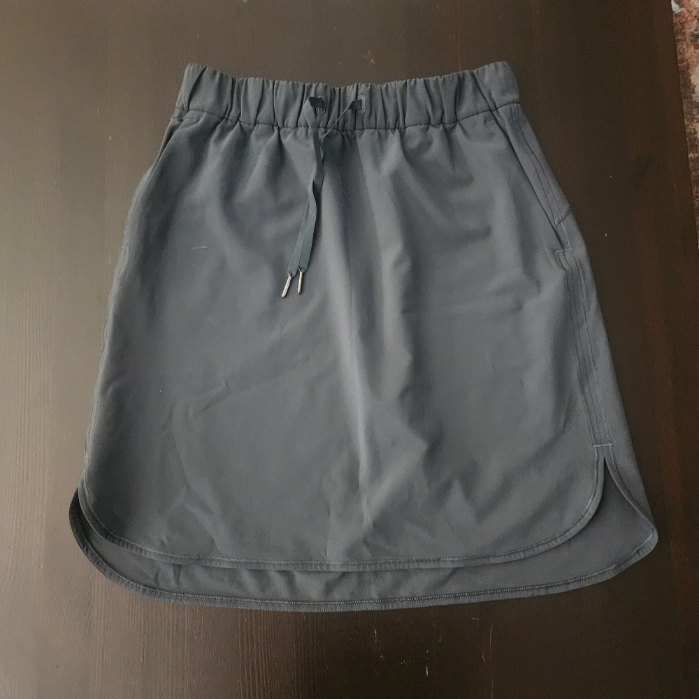 Lululemon On The Fly Woven Skirt